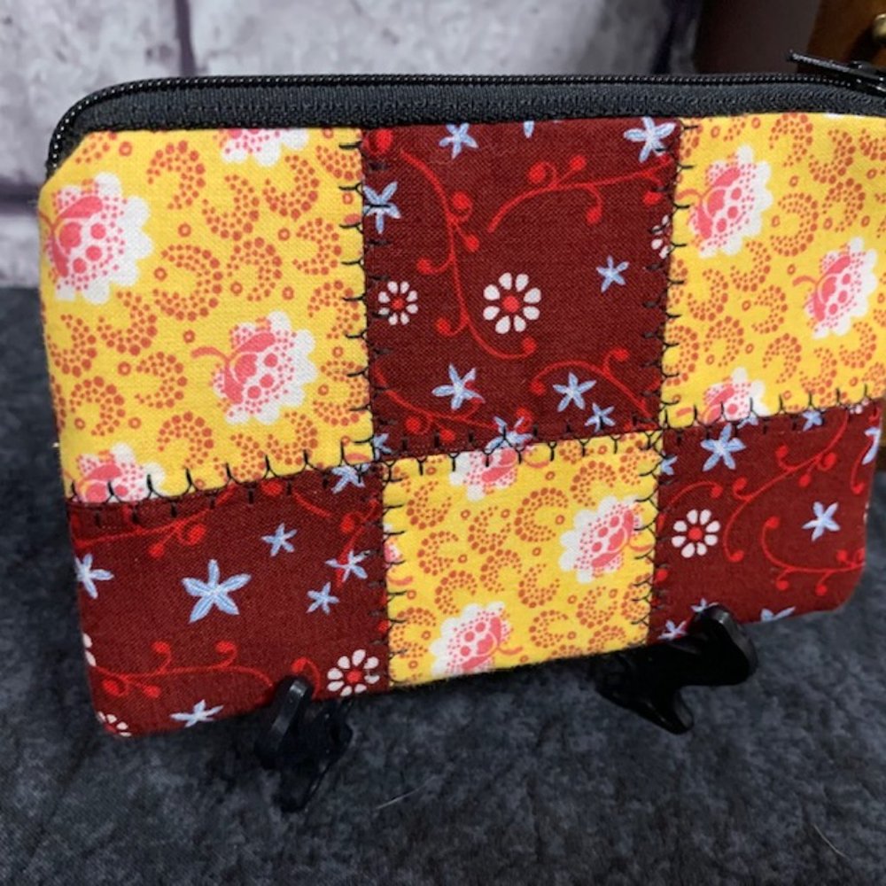Quilted Wallet/Coin Pouch - Picture 2 of 7